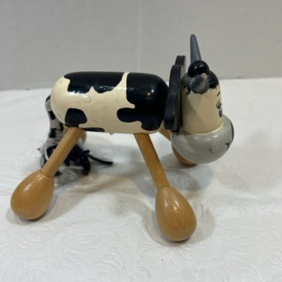 Black & White Wooden 4 Leg Toy Cow Figurine Massager 3.75"x5" Collectible - Picture 4 of 11